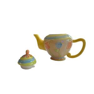 Oneida Kitchen Country Bouquet Miniature China Teapot "Spiral Floral"‎ NIB